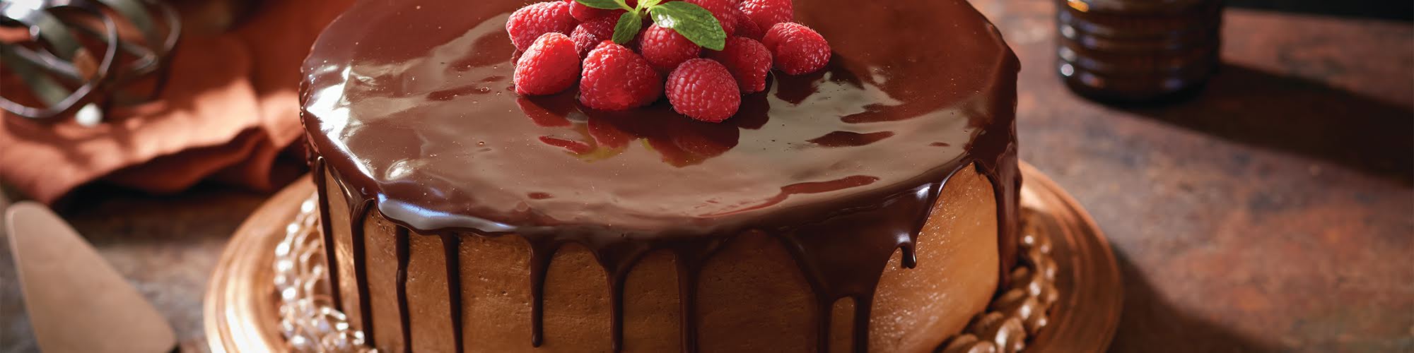 Domino® Sugar classic chocolate cake