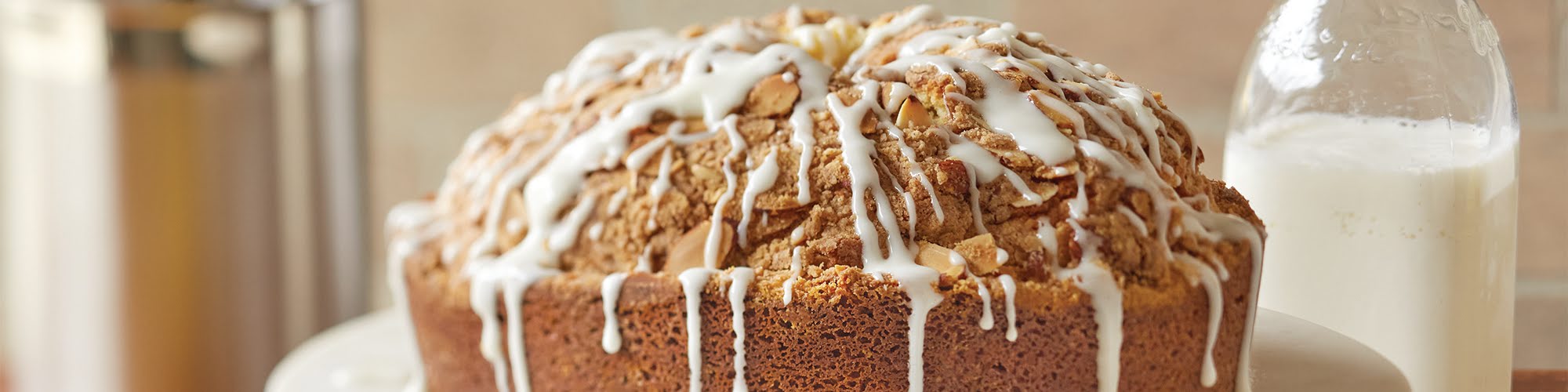 Domino® Sugar crumb cake