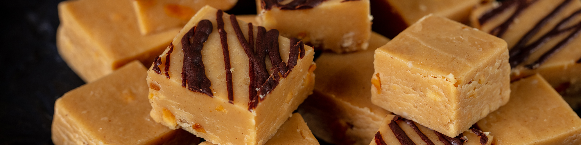 Domino® Sugar microwave peanut butter fudge