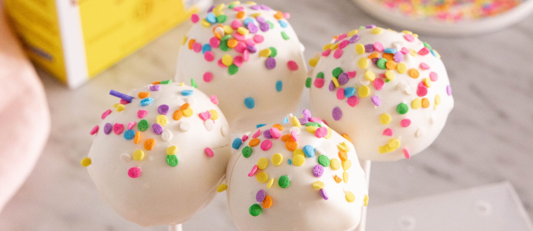 Brown Sugar Vanilla Cake Pops