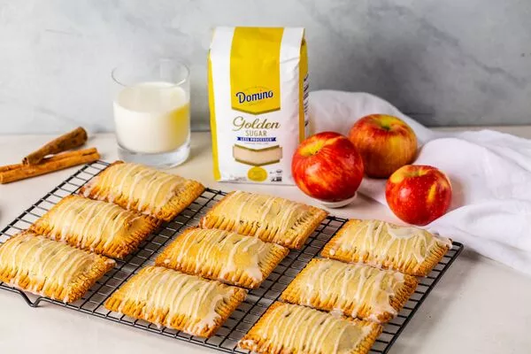Apple Cinnamon Breakfast Tarts