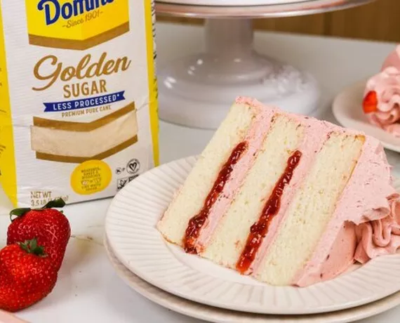 golden strawberry layer cake and domino golden sugar