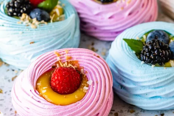 Easter Egg Lemon Pavlovas 3