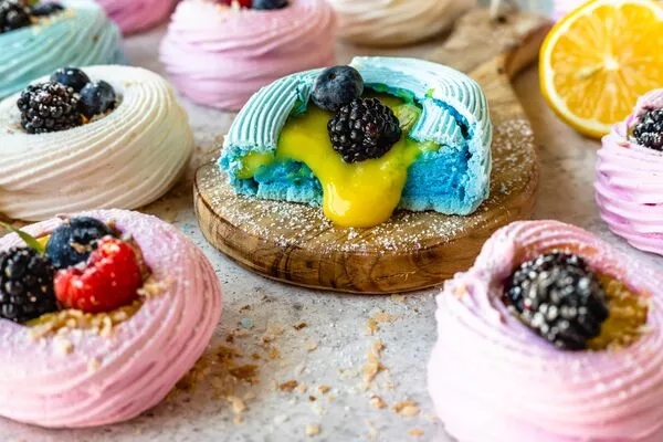 Easter Egg Lemon Pavlovas