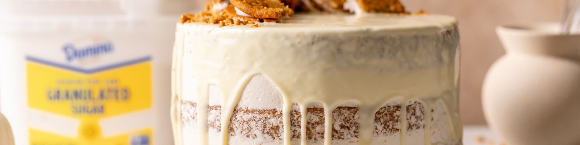 domino granulated sugar easy baking tub and oatmeal cream pie cake slices