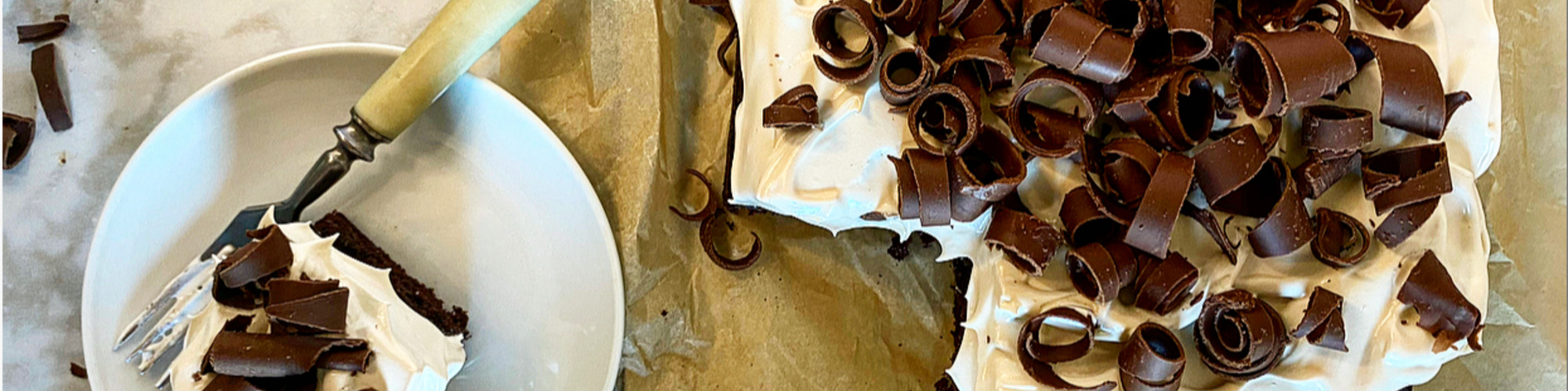 Domino® Sugar chocolate cake