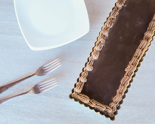 CHOCOLATE PECAN CARAMEL TART