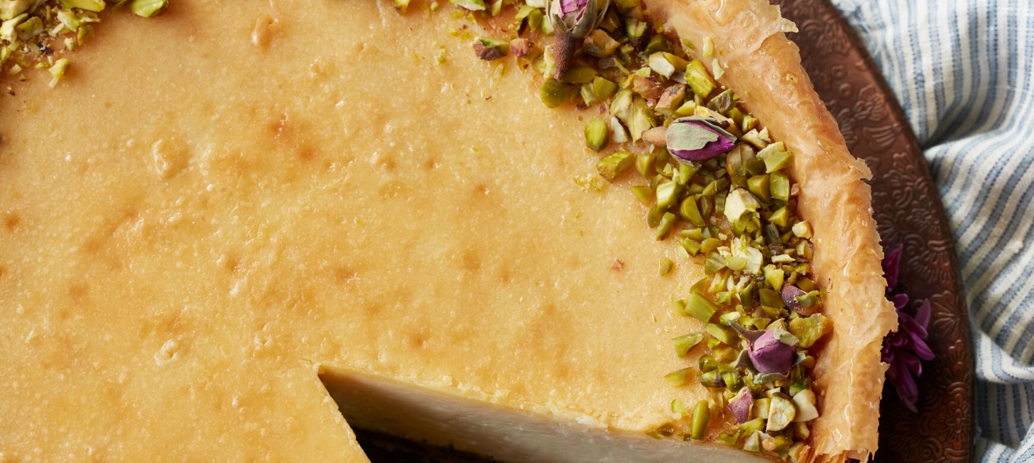 pistachio baklava cheesecake with domino light brown sugar and golden sugar