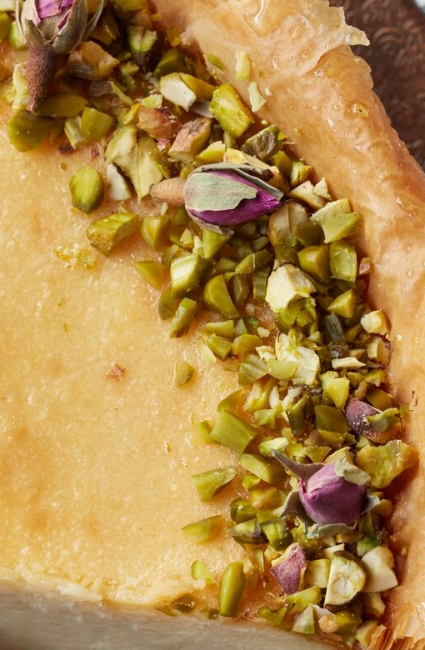 pistachio baklava cheesecake with domino light brown sugar and golden sugar