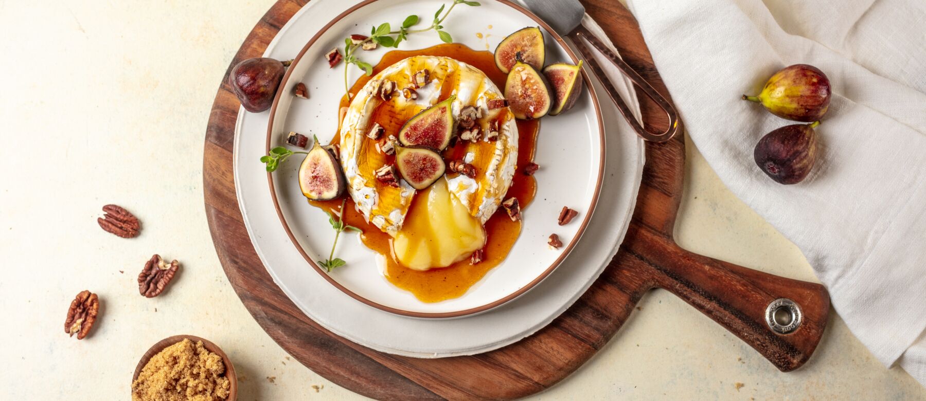 Brown Sugar Glazed Baked Brie