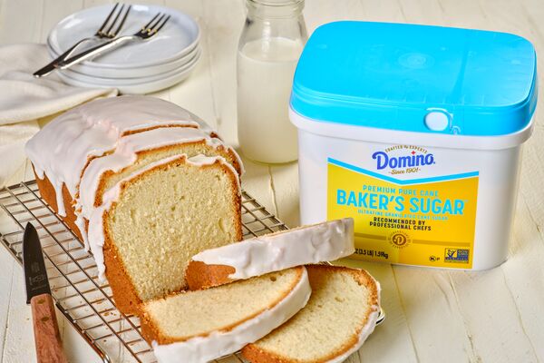 Bake Like a Pro – Find Domino’s Baker’s Sugar™ at Walmart!