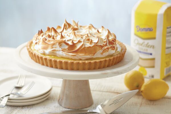 lemon meringue tart with Domino® Golden Sugar